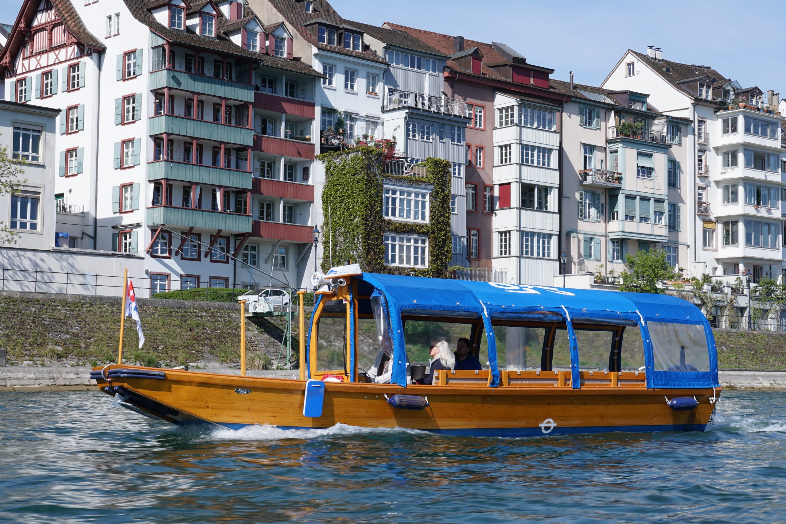 Rhytaxi für Hochzeitstransfer und Apéro